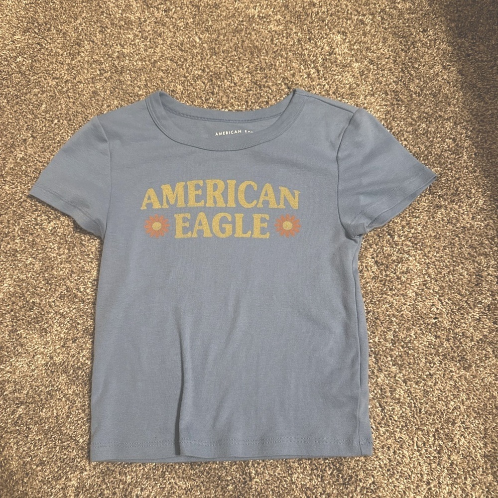 Y2K style super soft American eagle cropped t shirt size small